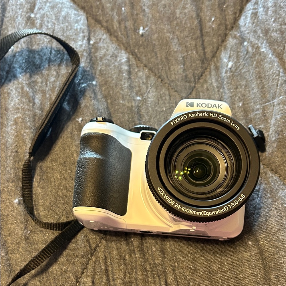 Kodak PIXPRO White and Black Digital Camera